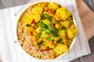 Blumenkohl-Kokos-Curry mit Couscous