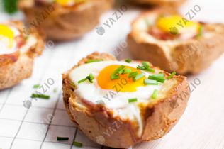 Egg-Stuffed Bread Bowls