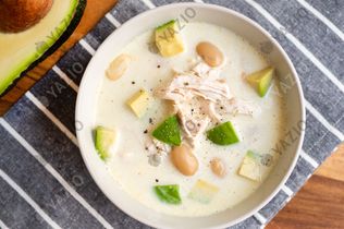 Weiße Hähnchen-Suppe