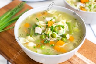 Sopa de frango e macarrão