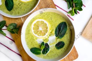 Sopa de batata com brócolis