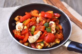 Prato de frango e vegetais