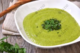Sopa de patata con brócoli y coliflor
