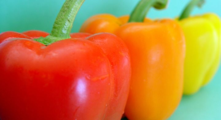 Abnehmen mit Paprika: Reich an Vitamin C ist das knackige Gemüse ideal zur Fettverbrennung.