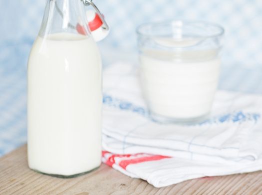Milch steigert bei Diabetikern den Insulin-Stoffwechsel und kann außerdem auch den Blutdruck senken.